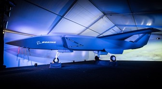 Vähän järempi drone – Boeing paljasti miehittämättömän hävittäjän