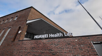 Huawein uudessa Helsingissä sijaitsevassa Health Lab -tutkimuskeskuksessa on vastavirta-allas ja hiihtosimulaattori