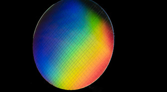 Intel sai kuumat kubitit toimimaan – Läpimurto kvanttitietokoneissa
