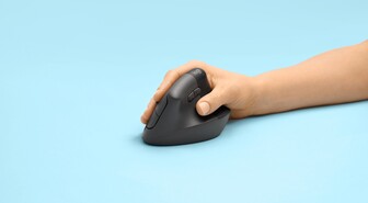 Logitechin uusi pystymallinen hiiri tarjoaa käyttömukavuutta pienille ja keskikokoisille käsille