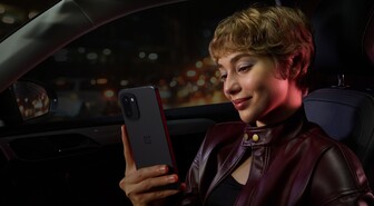 OnePlussan 15R -puhelimessa on mehevä akku, mutta kameroissa säästettiin