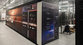 Suomeen uusi supertietokone: Roihu valjastetaan tekoälytutkimukseen ja koko Suomen kansan terveysdatan analysointiin