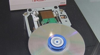 Hitachi laittoi 100Gt Blu-ray-levylle