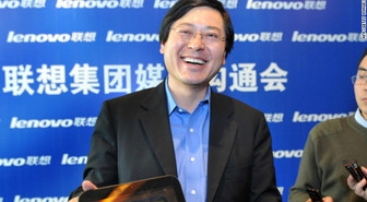 Lenovon toimitusjohtaja jakoi miljoonabonuksensa työntekijöille