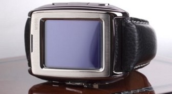 Kännykkä ranteeseen kuukauden päästä