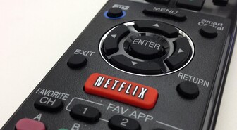 Ehdotus: Kielletään TV:n kaukosäätimen Netflix-nappi