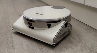 Arvostelu: Samsung Jet Bot 90 AI+ - huippukallis robotti-imuri, joka osaa väistää esteet, tyhjentää itsensä - ja vakoilla omaa kotia