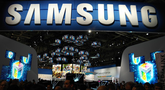 Samsung siirtyy ympäristöystävällisiin pakkausmateriaaleihin – vaihtaa latureidensa designia