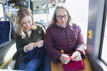 HSL:n reittiopas näyttää nyt ajantasaista tietoa siitä, kuinka paljon busseissa on matkustajia