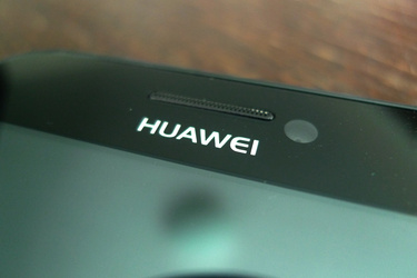 Pikatestissä Huawei Honor U8860 -- keskihintaista Androidia etsimässä