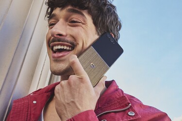 Motorolan uudet razrit saapuivat: Ultra-mallissa suuri akku ja uusi LOFIC-kamerakenno