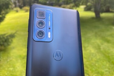 Motorolalla kehitteillä todellinen huippupuhelin 200 megapikselin kameralla?