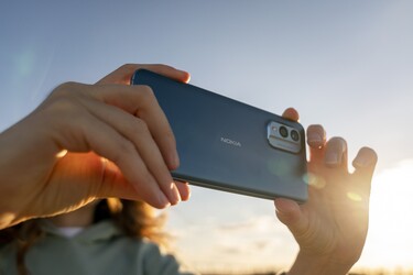 HMD Globalin ekologinen Nokia X30 5G -puhelin sijoittuu melkein huippuluokkaan