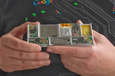 Google kertoo huhtikuussa miten sen modulaariseen puhelimeen tehdään osia