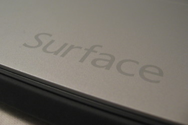 Tutkimusyhtiö: Microsoftilta tulossa taittuva 9-tuumainen Surface-laite Android-sovelluksilla