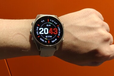 Arvostelussa tuhannen euron kello Garmin Fenix 8 - kaikki, mit urheiluun voi kaivata, mutta samalla kovin vhn uutta