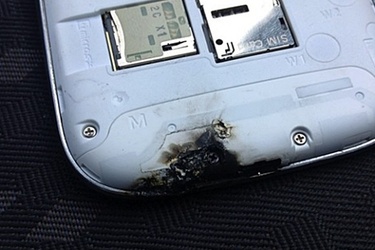Krhtneen Galaxy S III:n arvoitus selvisi - vika ei puhelimessa