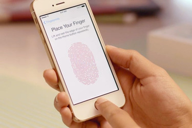 Qualcommin sormenjälkilukijan rinnalla iPhonen Touch ID vaikuttaa vanhanaikaiselta