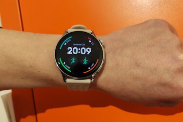 OnePlus Watch Lite arvostelu - edullinen ja ohut urheilukello