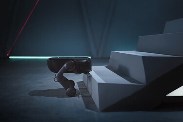 Roborock julkaisi robotti-imurin, joka kiipeää portaita pitkin - ja samalla siivoaa portaat