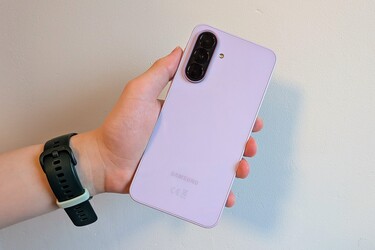 Arvostelussa Samsungin keskihintainen A37, jota tullaan myym��n miljoonia - hintalappu ei ole aivan kohdallaan 