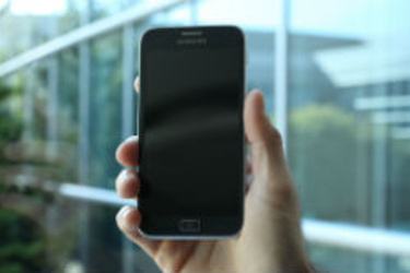 Tulevasta Samsung ATIV S -puhelimesta kaksi maistiaisvideota