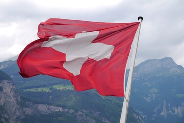 Sveitsissä kaikkien valtion ja kuntien ohjelmistojen pitää olla nyt avointa lähdekoodia