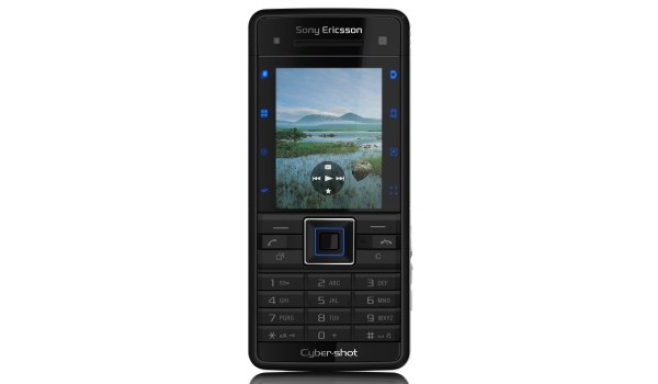 Sony Ericsson C902 Bondin puhelimena