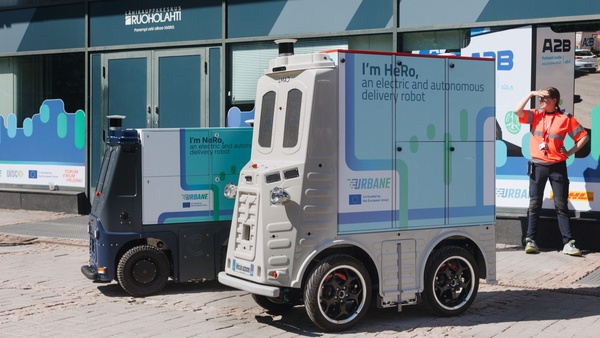 Helsingin Ruoholahdessa avattiin uudenlainen lähijakelukeskus - nouda paketti palvelupisteeltä tai tilaa kuljetus robotilla