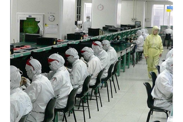 Apple warns investors: iPhone production issues due to coronavirus