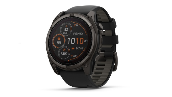 Garmin Fenix 8 -lykellon saa AMOLED-nytll tai aurikolatautuvalla nytll