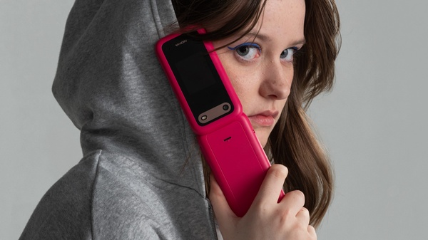 Vanhemmat katuvat päätöstä antaa älypuhelin lapselle liian aikaisin - HMD haluaa muuttaa tätä Better Phone -hankkeella