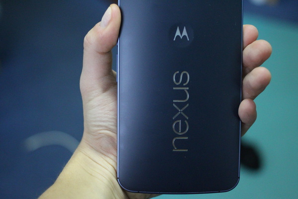 Review: The massive Nexus 6 is the perfect device for Android Lollipop