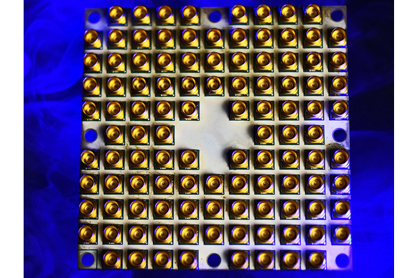 Intel paljasti 49-kubittisen kvanttilaskentapiirin