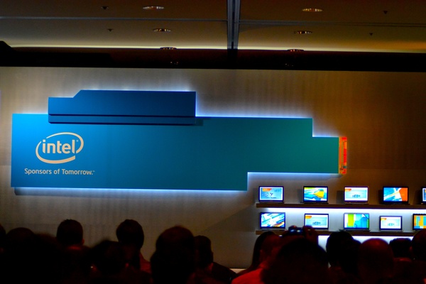 Intel lupaa tuplata tablet-prosessoreidensa tehon loppuvuodesta