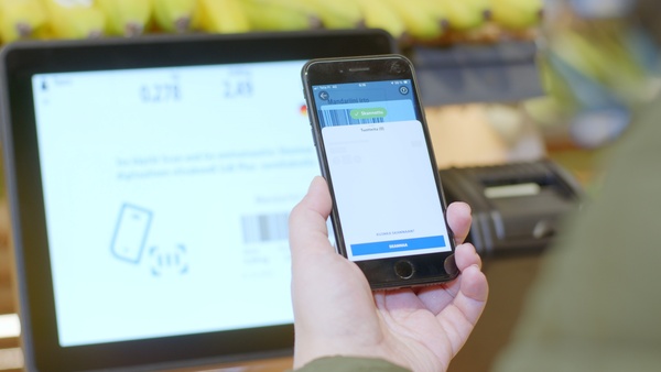 Lidlin digitaaliset ominaisuudet kehittyvt: ostokset voi itse skannata puhelimella ja ne voi maksaa suoraan sovelluksella