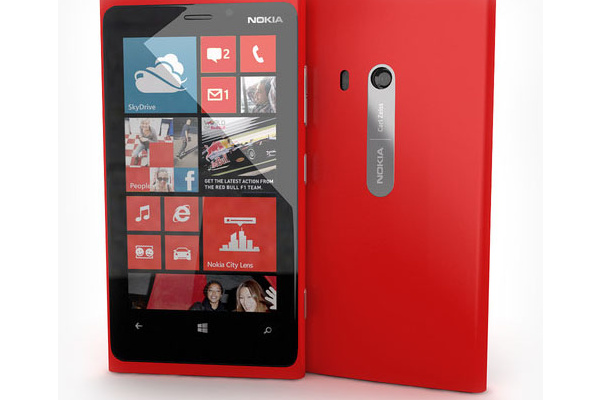 Videolla: Lumia 920 ja Windows Phone 8 ensiksittelyss