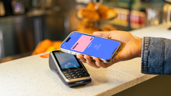 MobilePay sai uuden lähimaksukortin, mutta perinteiset suurpankit puuttuvat yhä valikoimasta