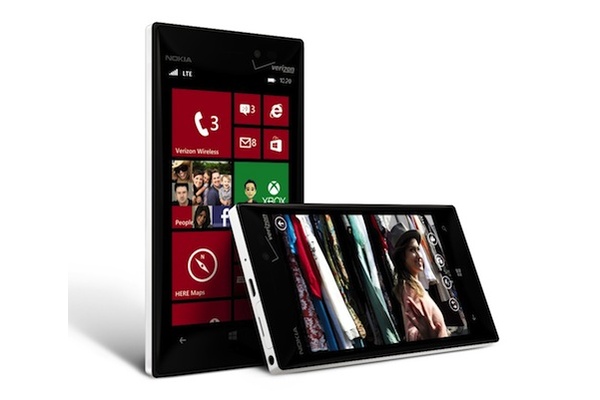 Lumia 928 kiinnostaa jenkkejä – Verizonin kolmanneksi myydyin