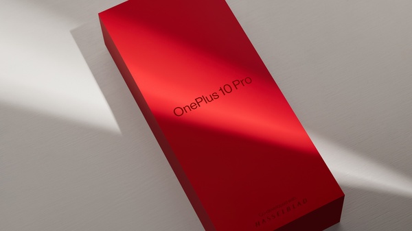 OnePlus 10 Pro tulee saataville Suomessa 31. maaliskuuta
