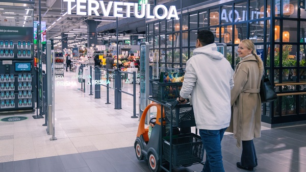 S-Etukortti Applen Lompakossa entist kattavampi - pian skannerit saa kyttn puhelimen kortilla