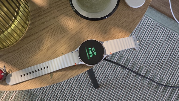 Galaxy Watch7:ssa ongelmia akunkeston kanssa - Samsung lupaa korjauksen saapuvan pian