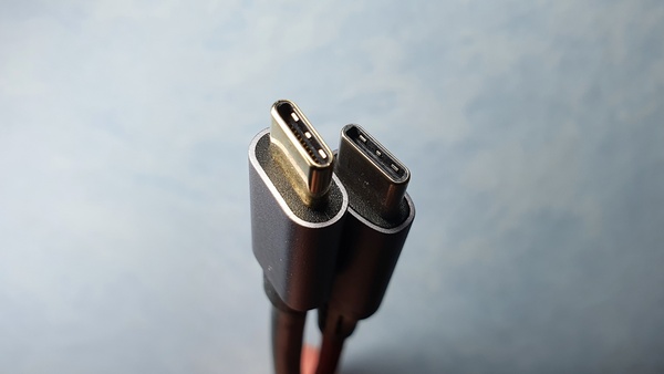 EU: Apple ei saa kikkailla USB-C -latauksen kanssa, kaikki latausjohdot ja laturit saman arvoisia