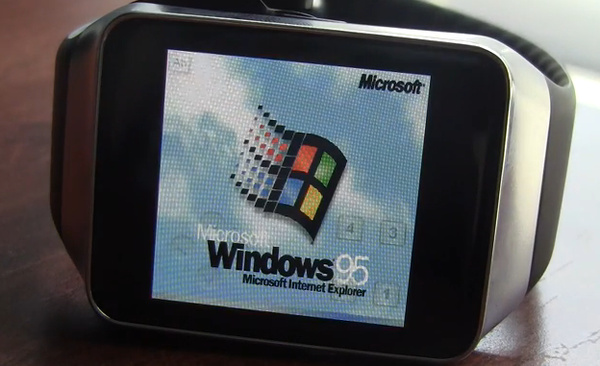 Videolla: Windows 95:n pyrittminen onnistuu Android Wear -lykellolla
