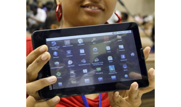 India to sell 100,000 tablets priced at $22