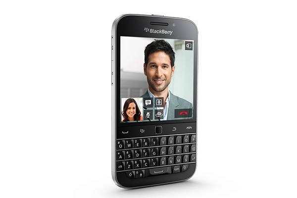 T-Mobile and BlackBerry get back in business as carrier will launch BlackBerry Classic this month