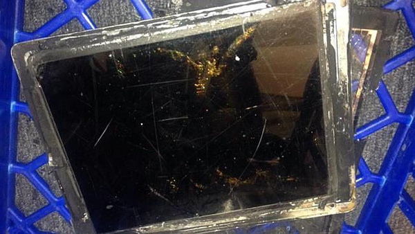 iPad explodes in Vodafone store