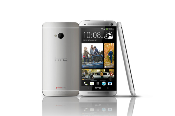 Omistajat hiilenä: HTC One M7 ei saa uutta Android-versiota