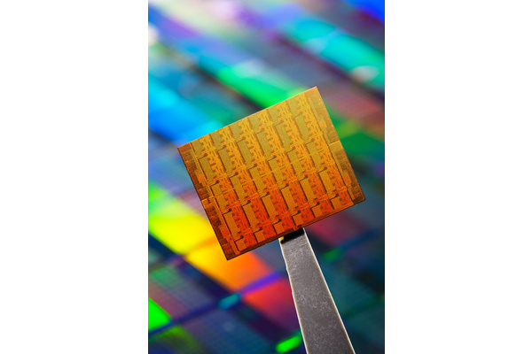 Intel's 7 nm chips coming in 2021