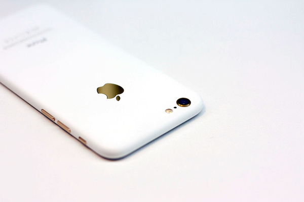 Apple ylltt nostalgisella iPhone-vrivaihtoehdolla?